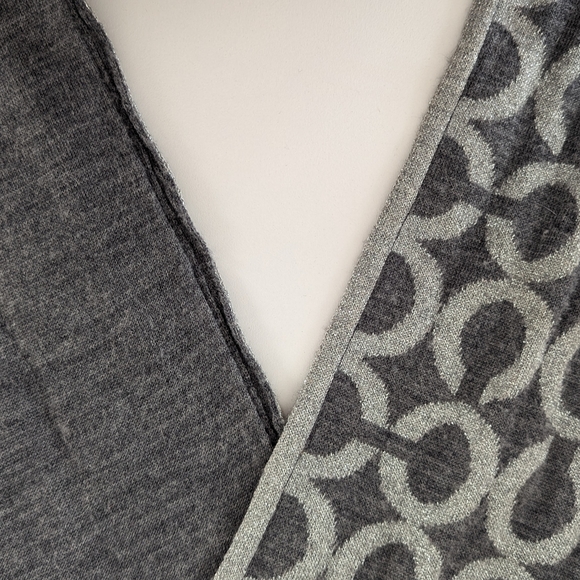 Coach Metallic Signature C Jacquard Scarf - Picture 5 of 5